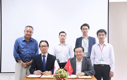 C’set Nhật Bản hợp tác đào tạo, thực tập nghề nghiệp và việc làm lĩnh vực ô tô cho SV khối ngành Kỹ thuật ĐH Đông Á