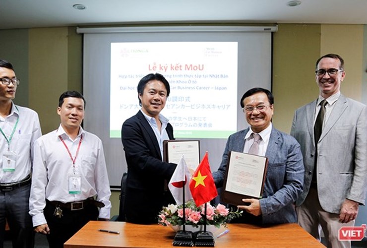Đại học Đông Á hợp tác cung ứng nhân lực kỹ thuật ô tô cho Nhật
