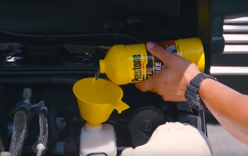 Hướng dẫn cách thay dầu phanh ô tô